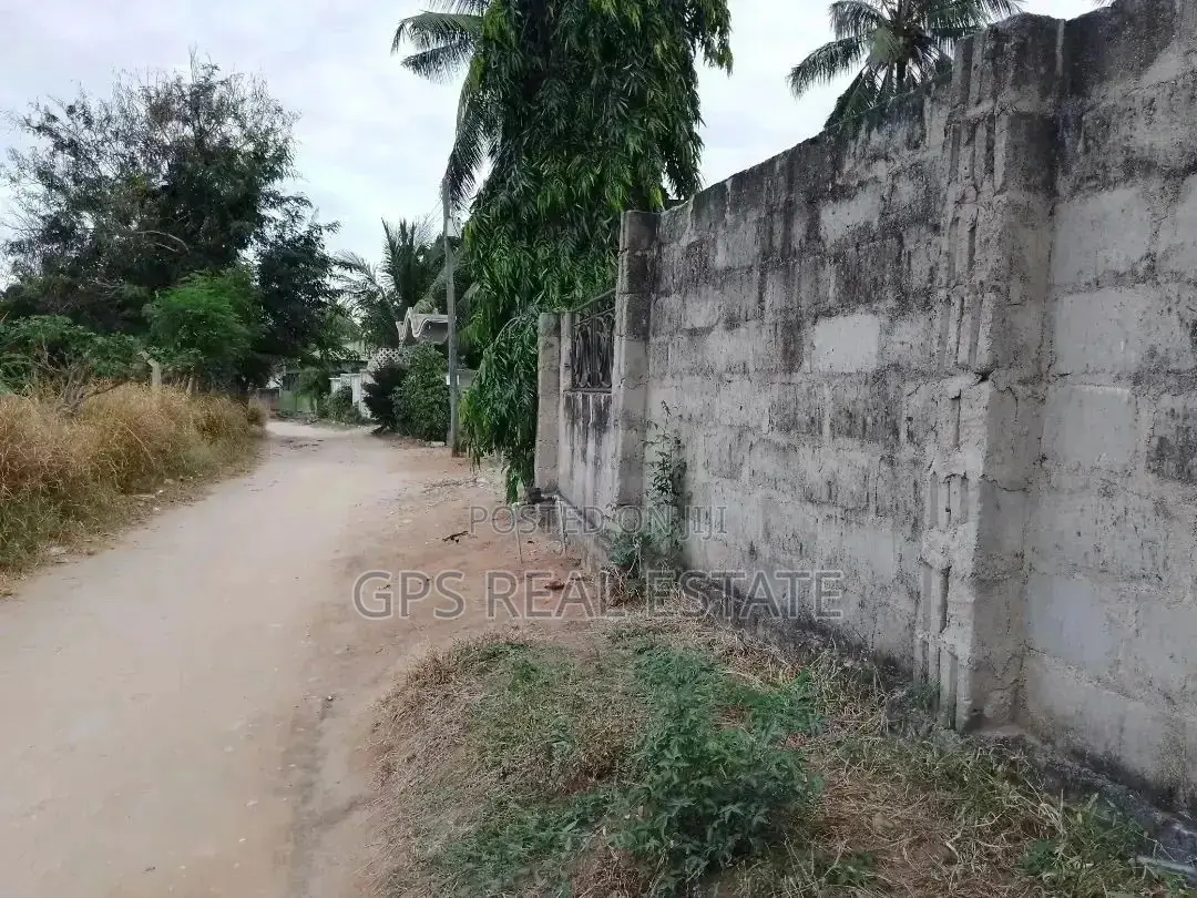 3bdrm House in Maxposh, Kinondoni for Sale