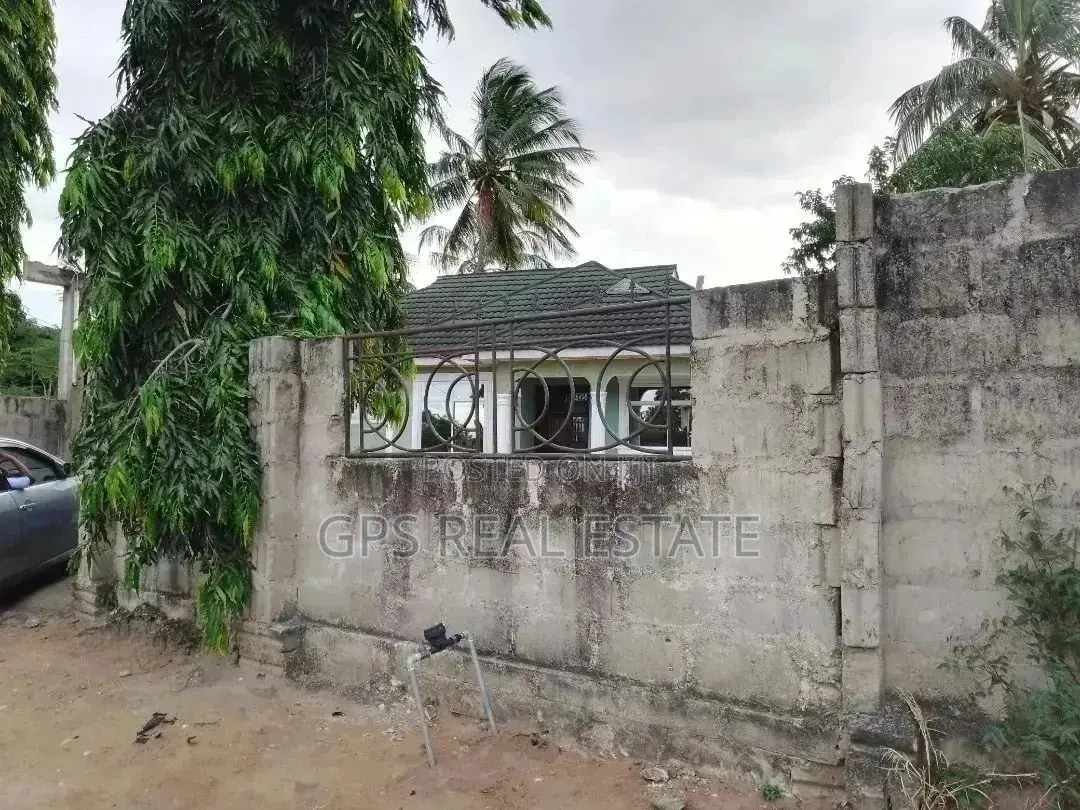3bdrm House in Maxposh, Kinondoni for Sale
