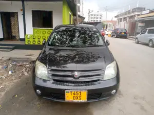 Toyota IST 2005 Black