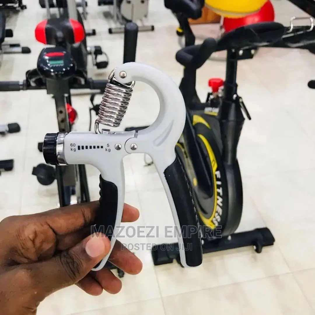 Adjastable Hand Grip