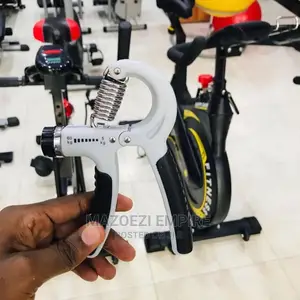 Adjastable Hand Grip