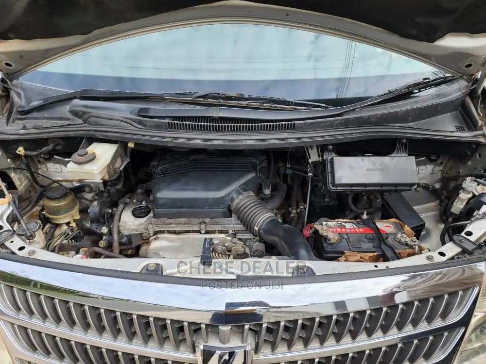 Toyota Alphard 2003 Silver