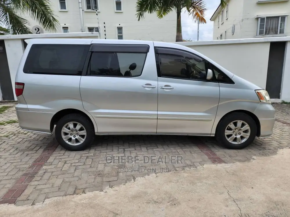 Toyota Alphard 2003 Silver