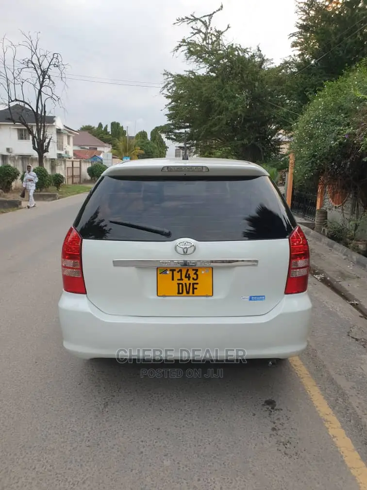 Toyota Wish 2005 White