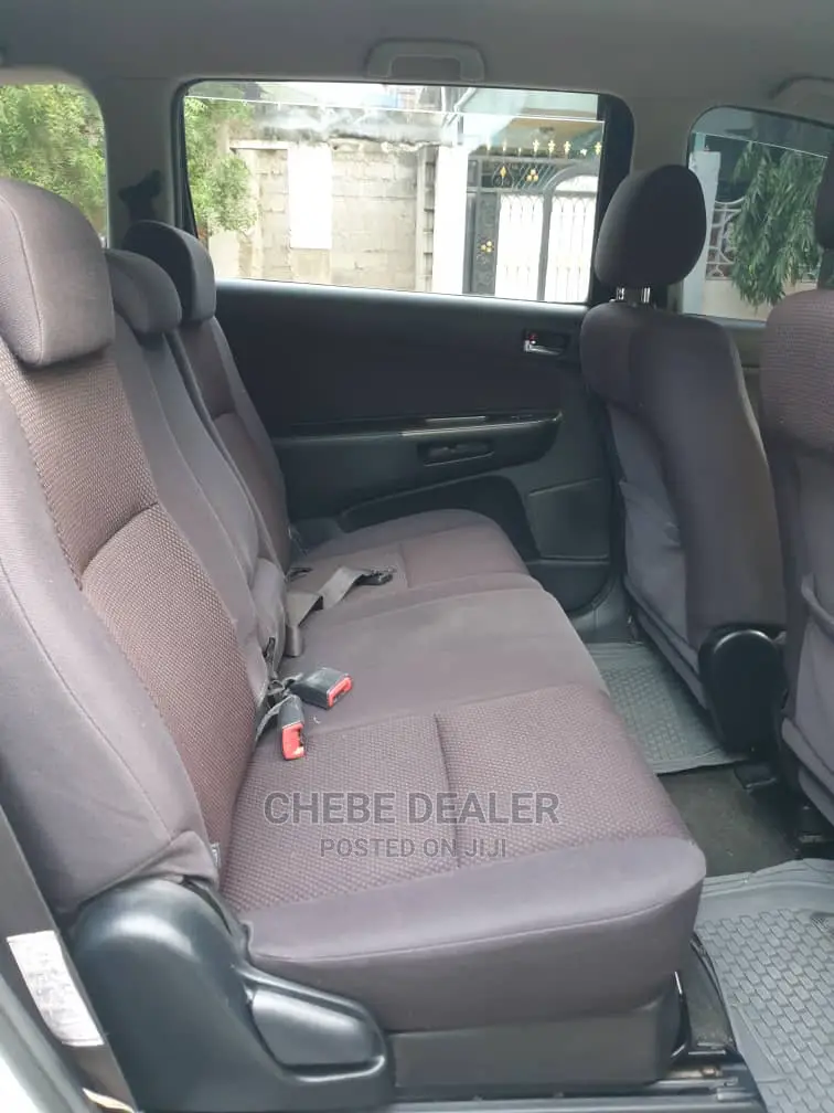 Toyota Wish 2005 White