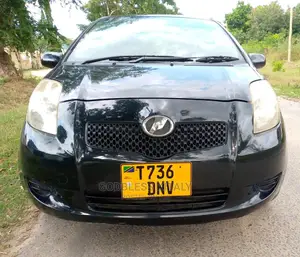 Toyota Vitz 2005 Black