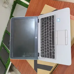 Laptop HP EliteBook 820 G3 8GB Intel Core I7 SSD 256GB