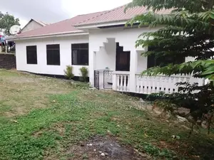 4bdrm House in Maxposh, Kinondoni for Sale
