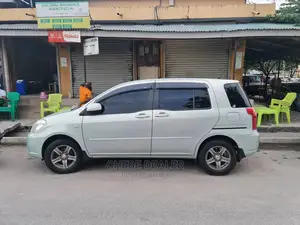 Toyota Raum 1.5 AWD 2008 Green