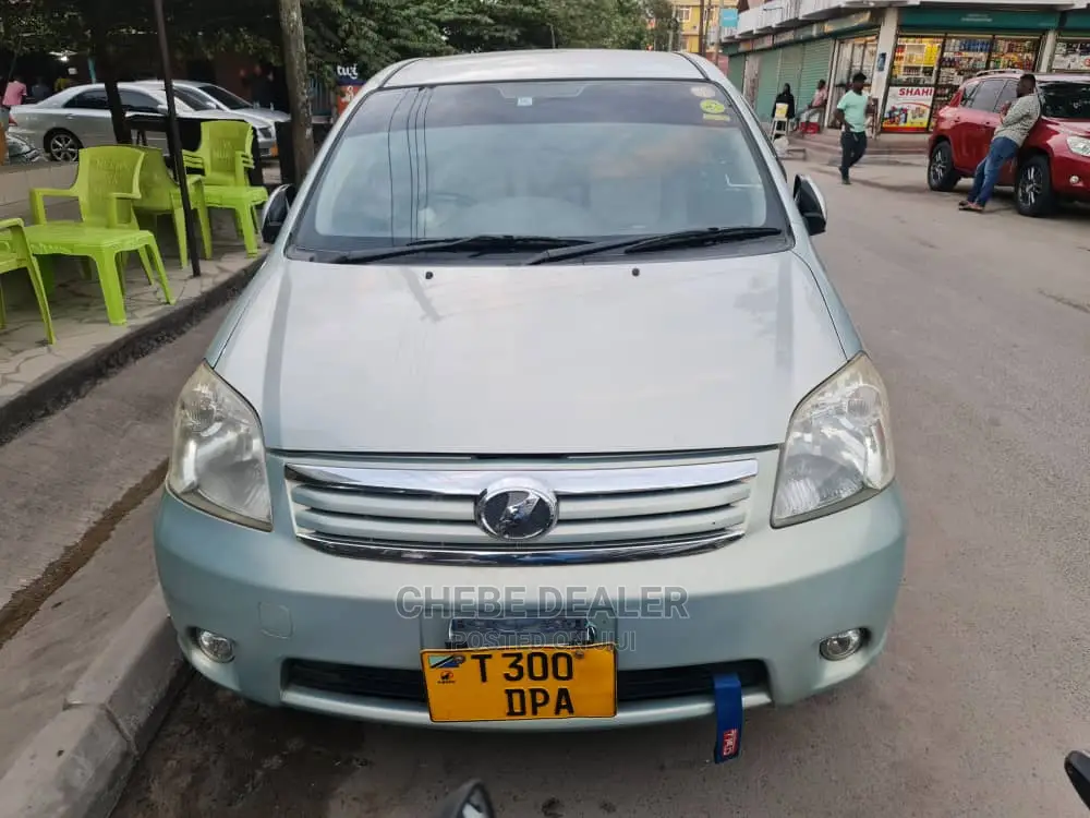 Toyota Raum 1.5 AWD 2008 Green