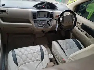 Toyota Raum 1.5 AWD 2008 Green