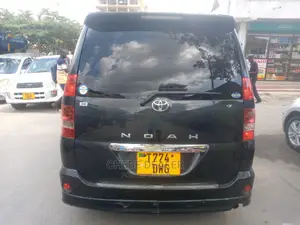 Toyota Noah 2005 Black