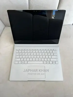 Laptop Microsoft Surface Book 2 8GB Intel Core i5 SSD 128GB