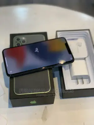 New Apple iPhone 11 Pro Max 256 GB Green