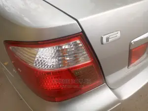 Toyota Premio 1.5 FWD 2004 Silver