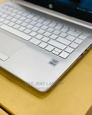 New Laptop HP Pavilion 14-Ce3064st 8GB Intel Core I3 HDD 1T