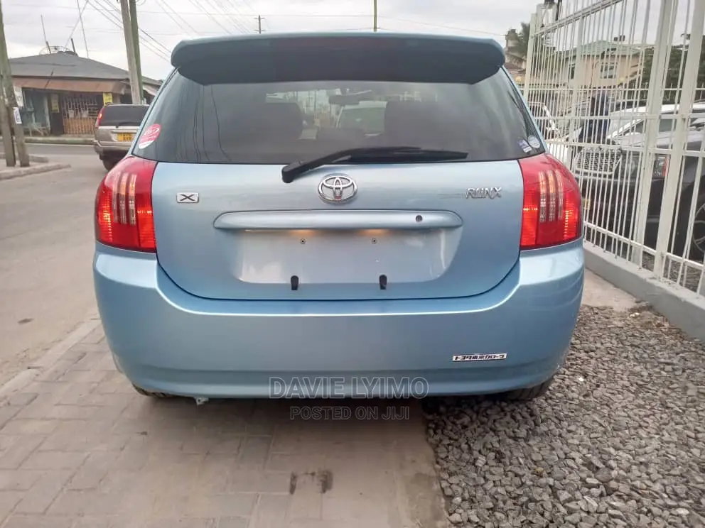 Toyota Corolla RunX 2004 Blue