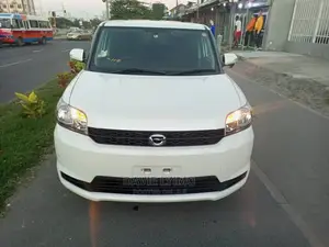 Toyota Corolla Rumion 2010 Pearl