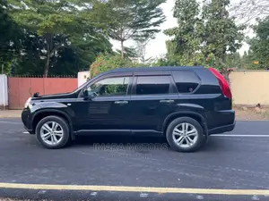 Nissan X-Trail 2010 Black
