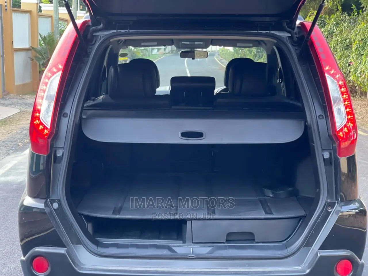 Nissan X-Trail 2010 Black