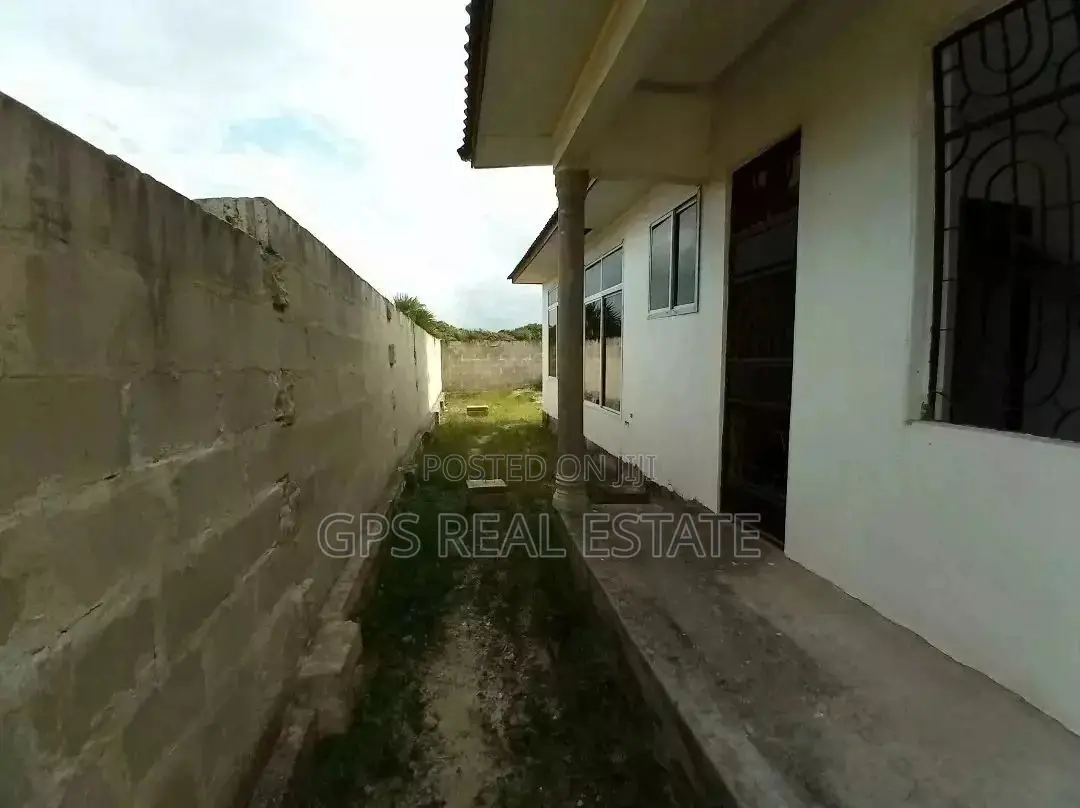 3bdrm House in Maxposh, Kigamboni for Sale