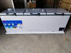 Von the Biggest Freezer 818L