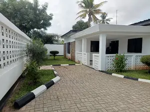 3bdrm House in Mikocheni for rent
