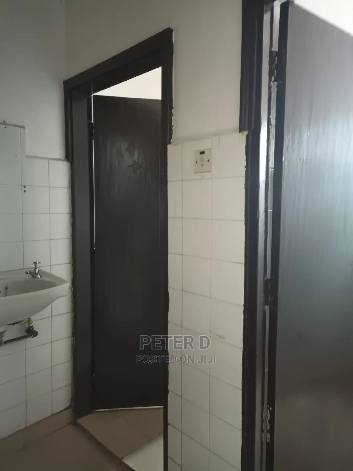 3bdrm House in Mikocheni for rent