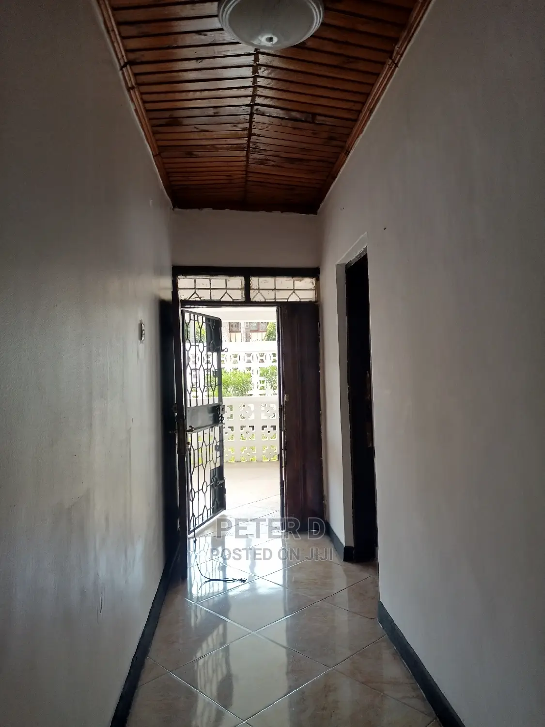 3bdrm House in Mikocheni for rent
