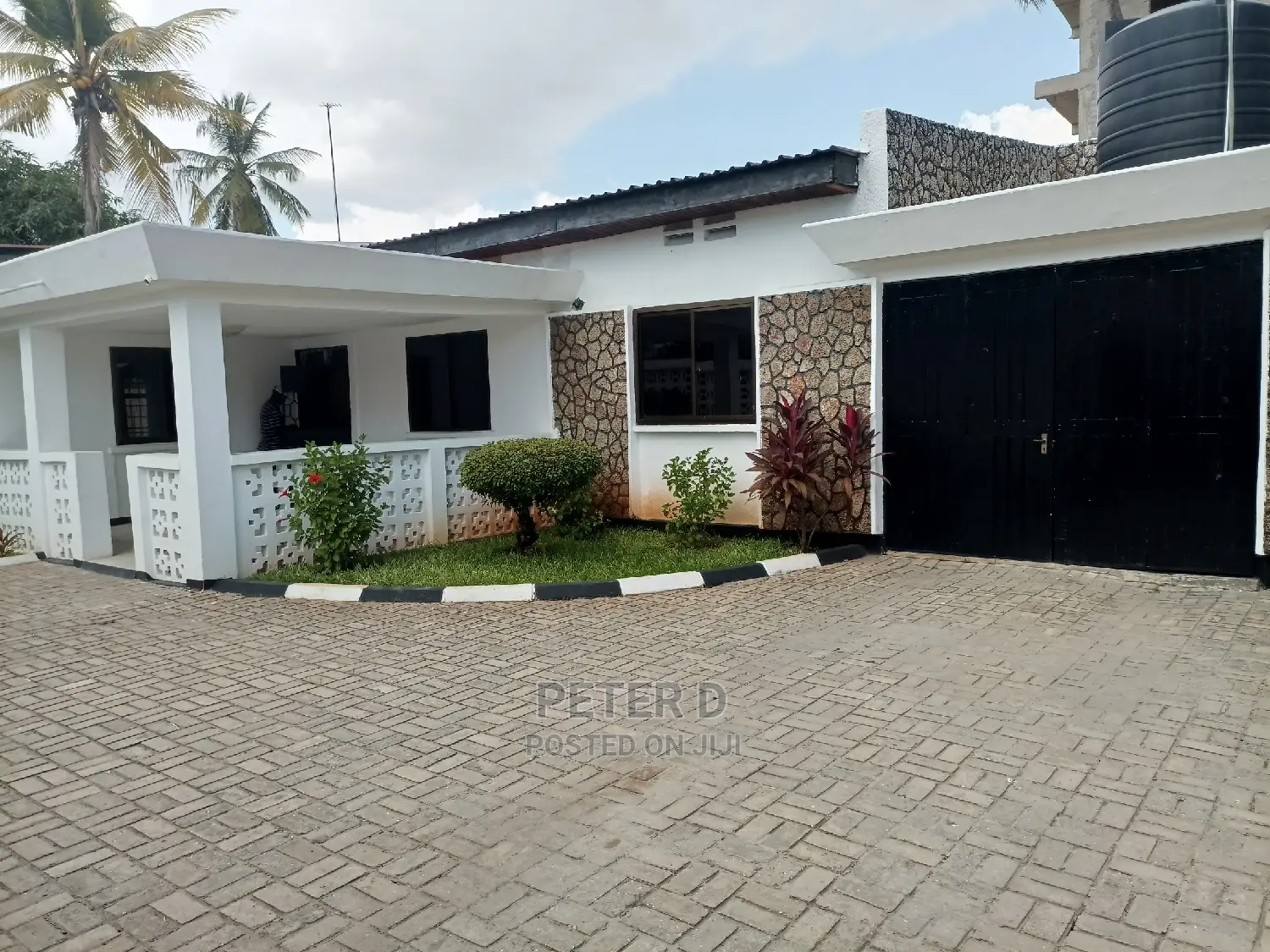 3bdrm House in Mikocheni for rent