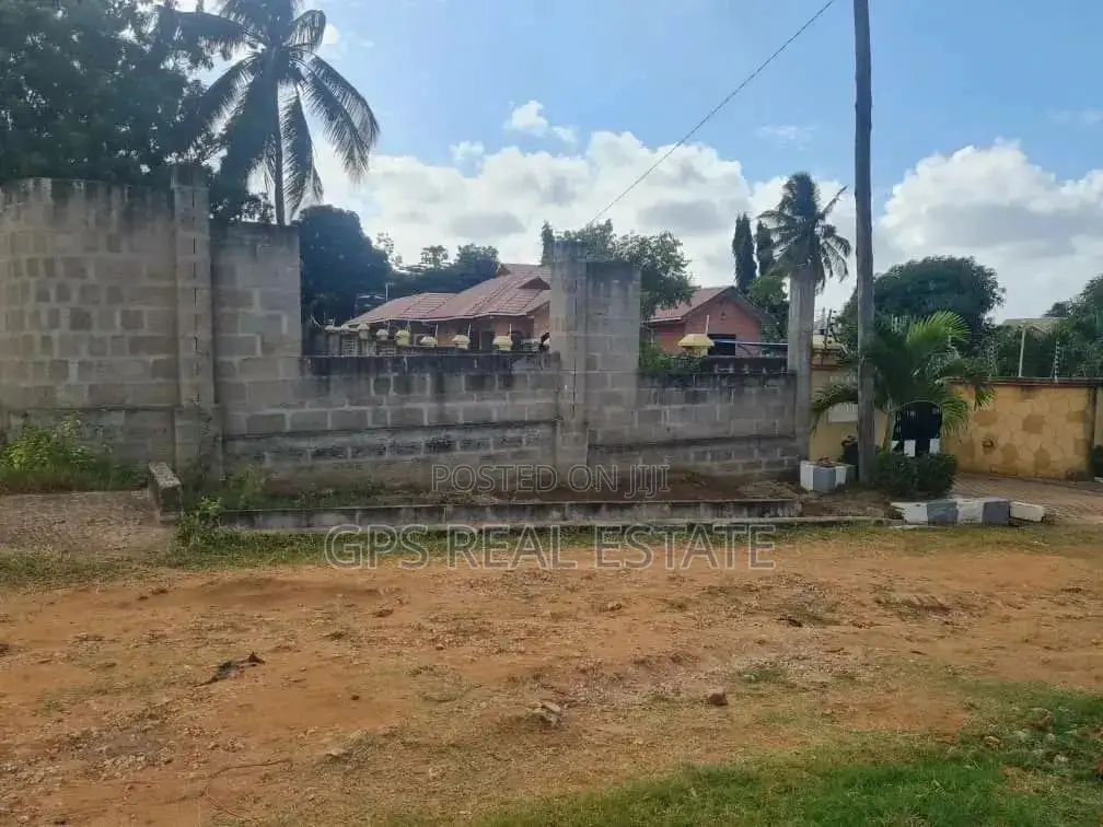 Plot for Sale at Wazo