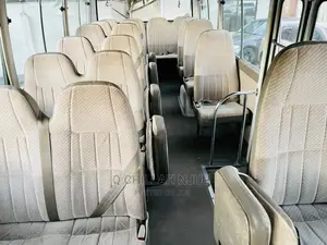 Toyota Coaster 2000