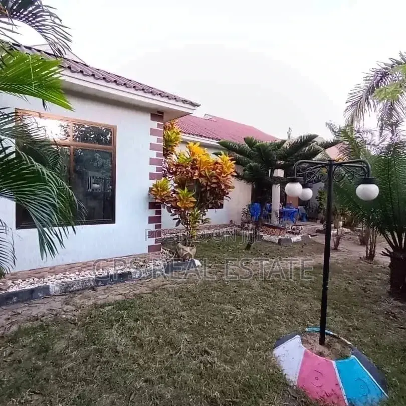 4bdrm House in Kinondoni for Sale