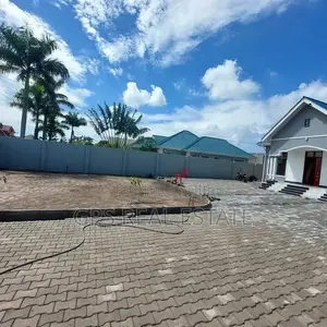 4bdrm House in Kibada, Kigamboni for Sale