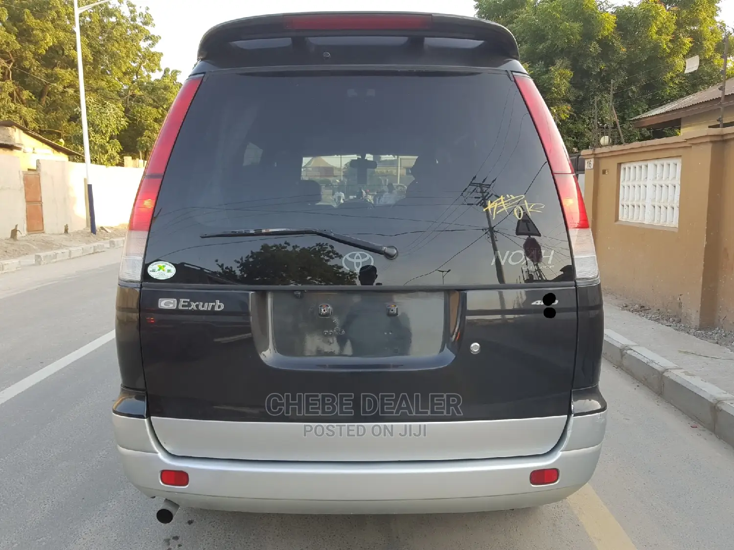 Toyota Noah 2.0 AWD (8 Seater) 2001 Black