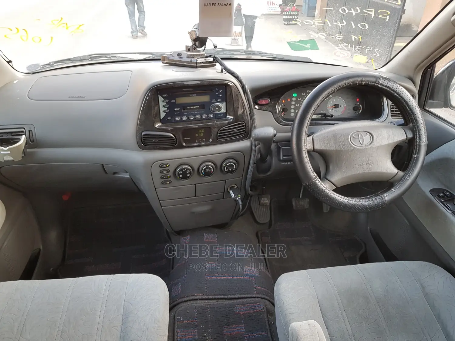 Toyota Noah 2.0 AWD (8 Seater) 2001 Black
