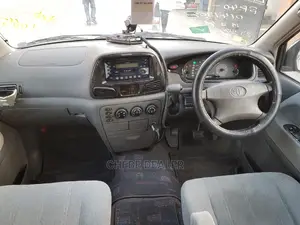 Toyota Noah 2.0 AWD (8 Seater) 2001 Black