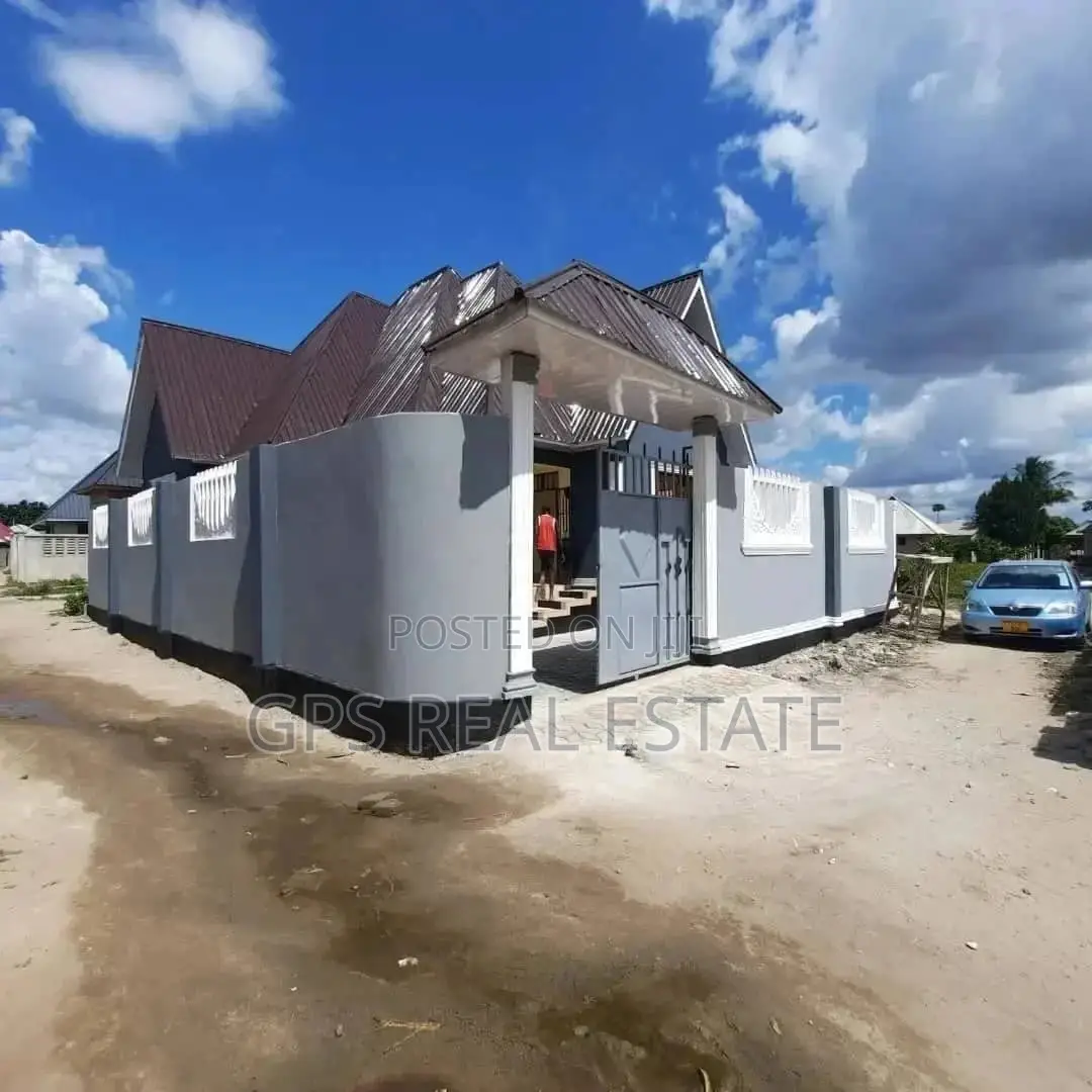 4bdrm House in Chamazi, Temeke for Sale