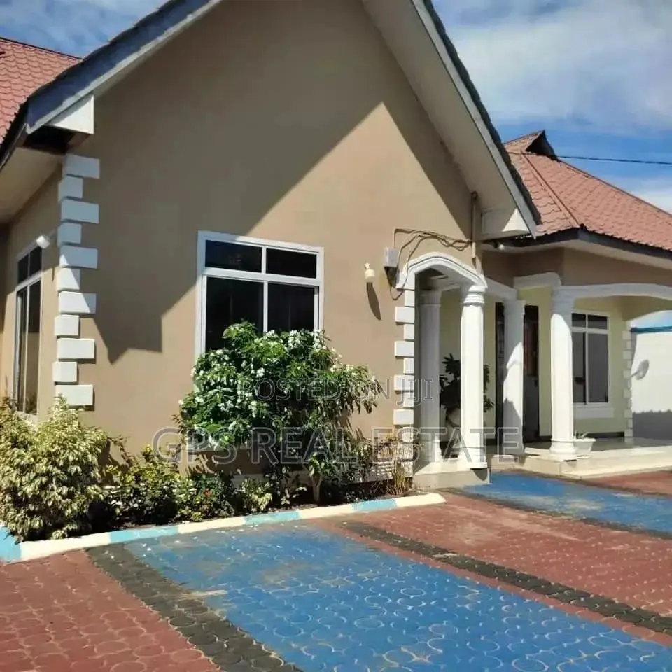 3bdrm House in Kibada, Kigamboni for Sale