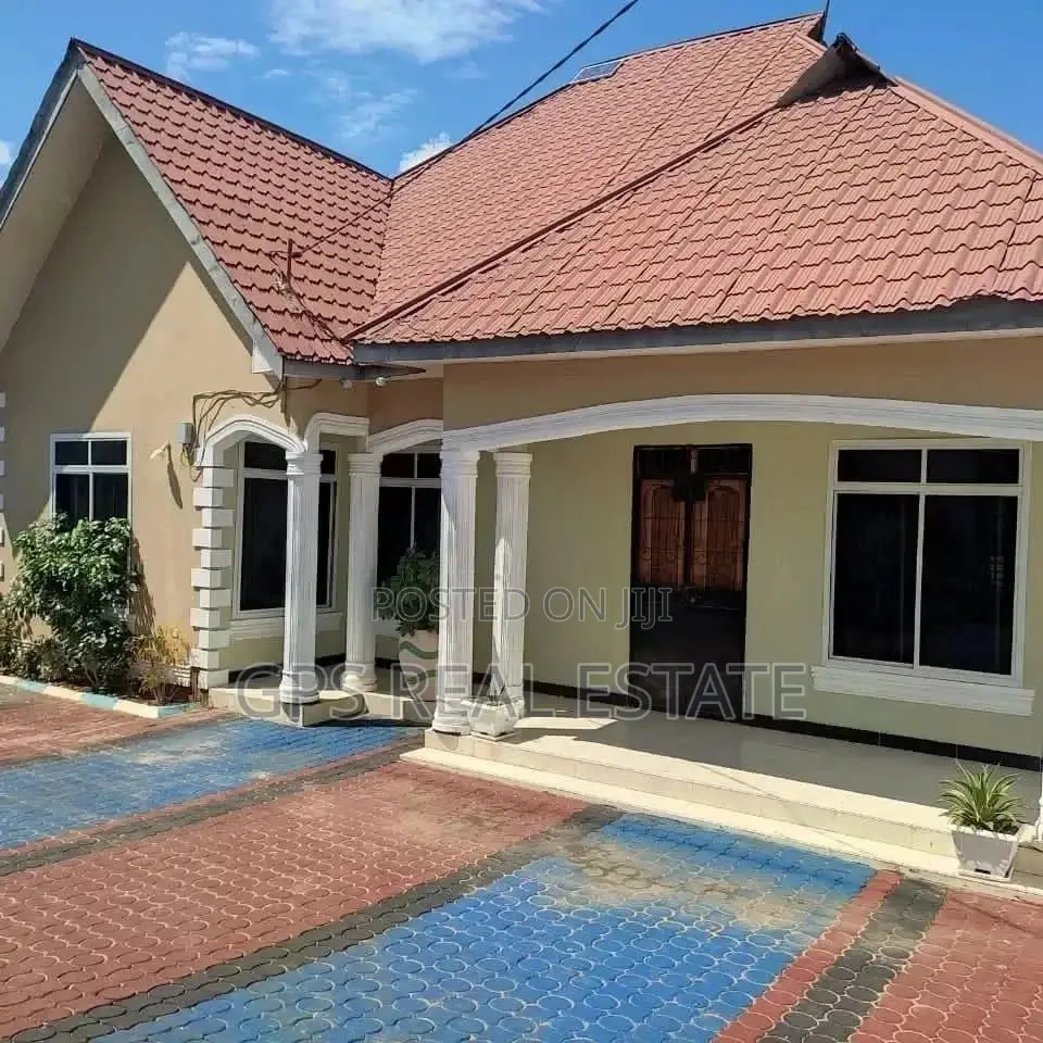 3bdrm House in Kibada, Kigamboni for Sale
