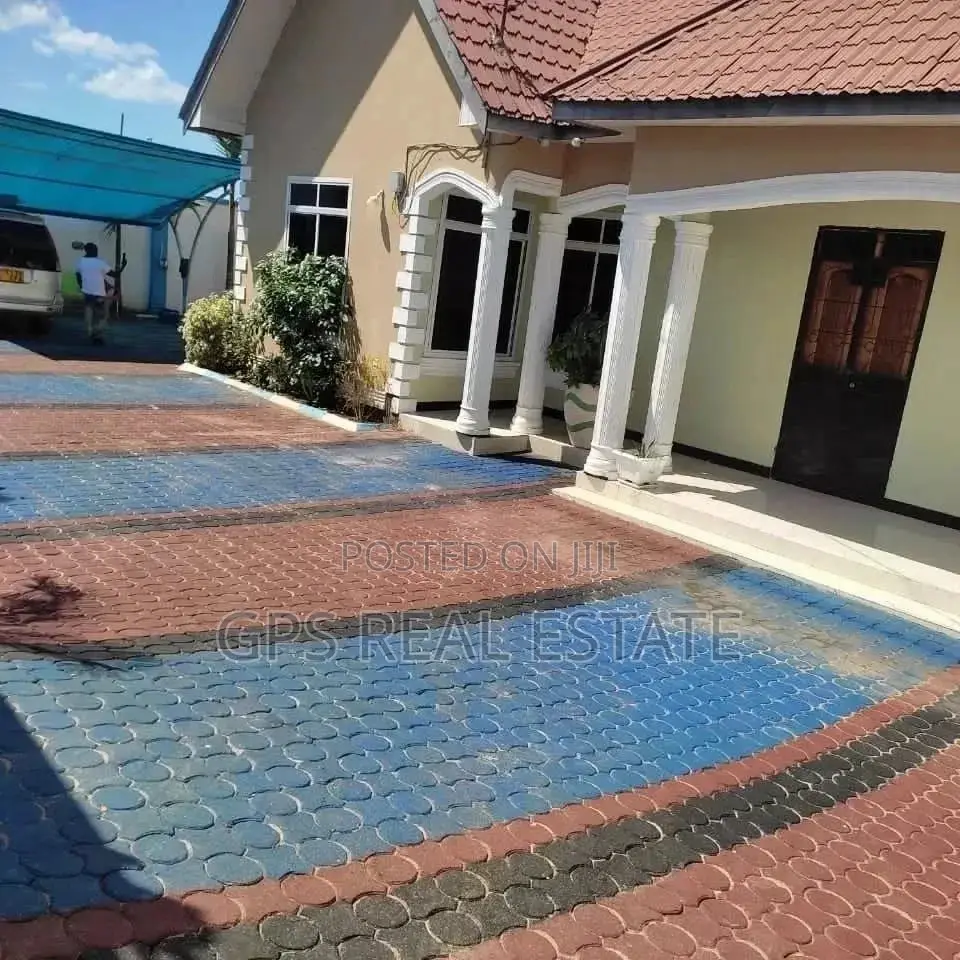 3bdrm House in Kibada, Kigamboni for Sale