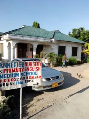 4bdrm House in Mark Real Estate, Yombo Vituka for Sale