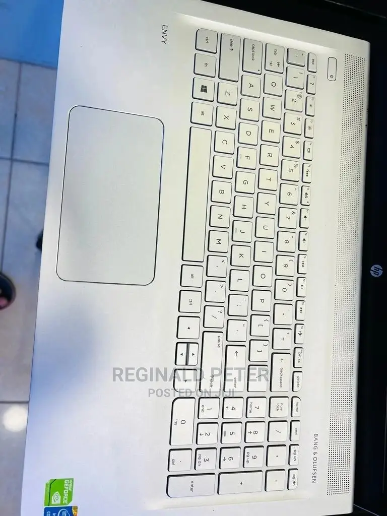 New Laptop HP Envy 15 8GB Intel Core I5 1T