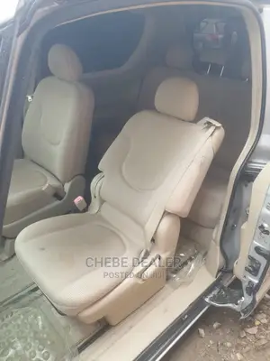 Toyota Porte 2005 Silver