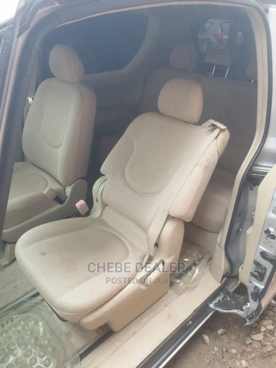 Toyota Porte 2005 Silver