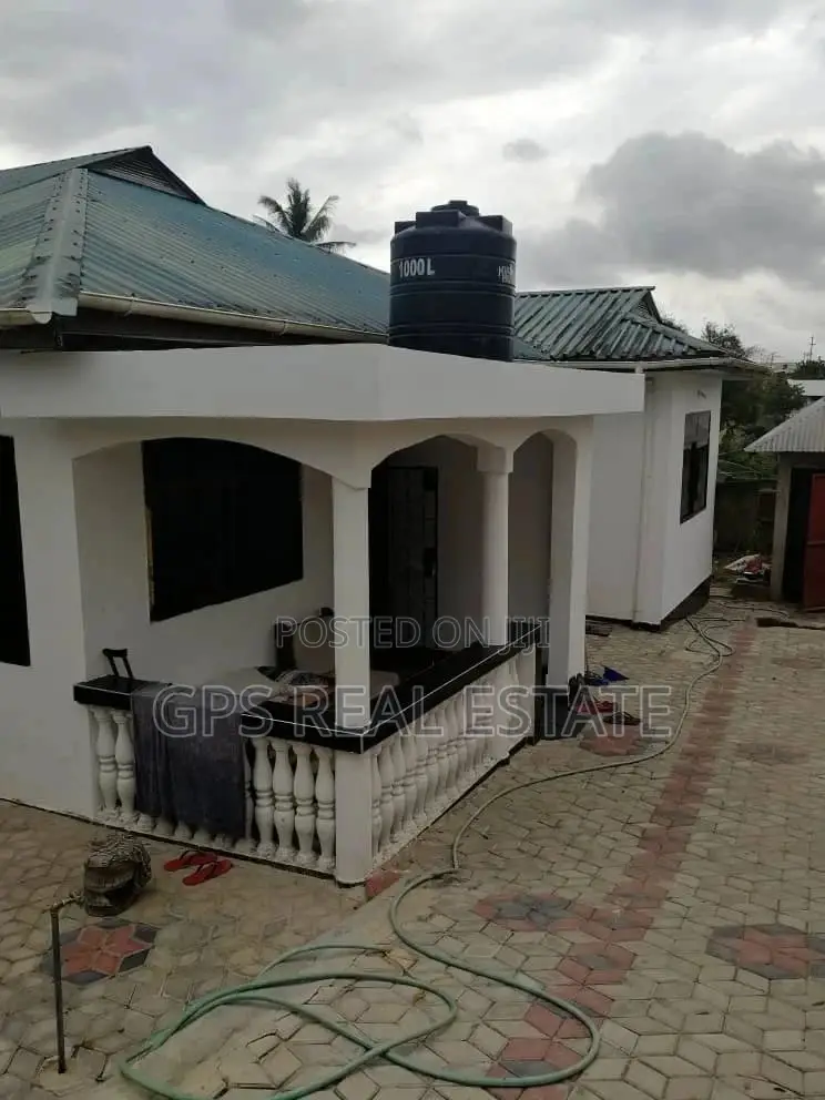 3bdrm House in Mbezi Mwisho, Kinondoni for Sale
