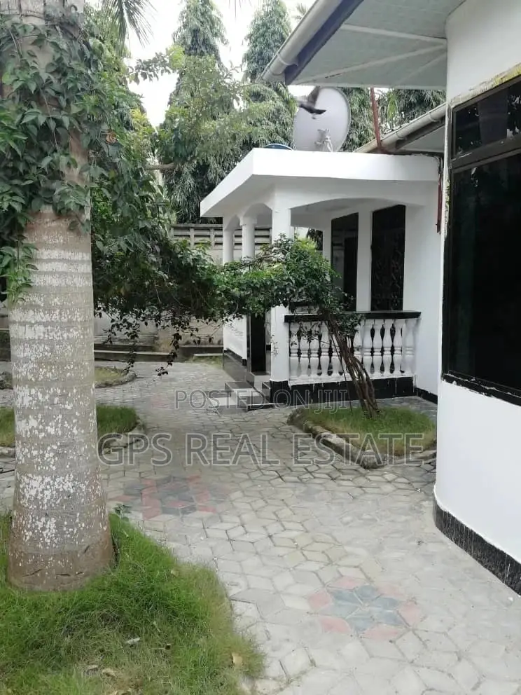 3bdrm House in Mbezi Mwisho, Kinondoni for Sale