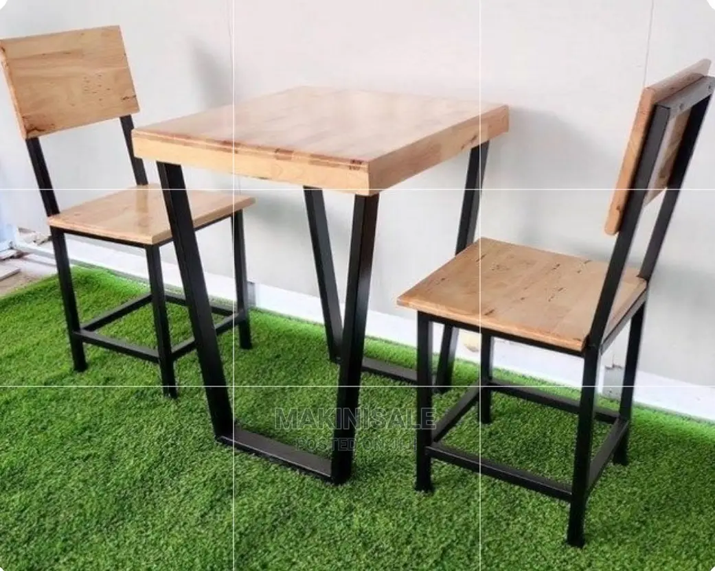 Dinner Table Nzuri Sana Simple
