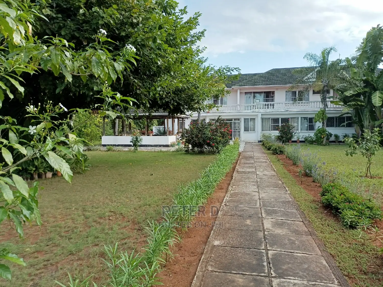 5bdrm House in Mikocheni for Rent