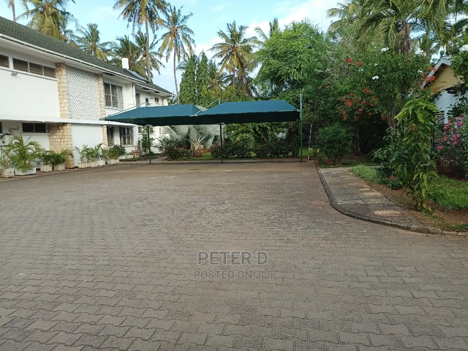 5bdrm House in Mikocheni for Rent